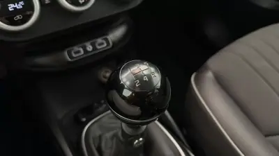 Fiat 500X 2018 - 12990 EUR, 156250 km - AUTO.MOTO.pt - 156250km - foto 19 de 33