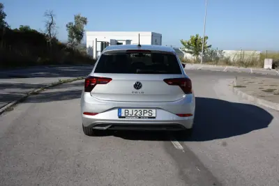 Volkswagen Polo 2024 - 19750 EUR, 48282 km - 48282km - foto 4 de 12