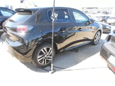 Peugeot 208 2024 - 15900 EUR, 36144 km - 36144km - foto 6 de 14
