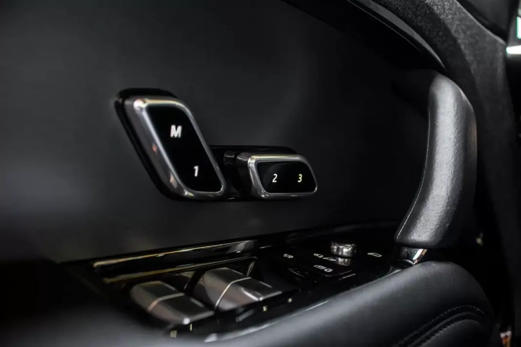 Land Rover Range Rover Sport 2023 - 83990 EUR, 131215 km - AUTO.MOTO.pt - 131215km - foto 18 de 46