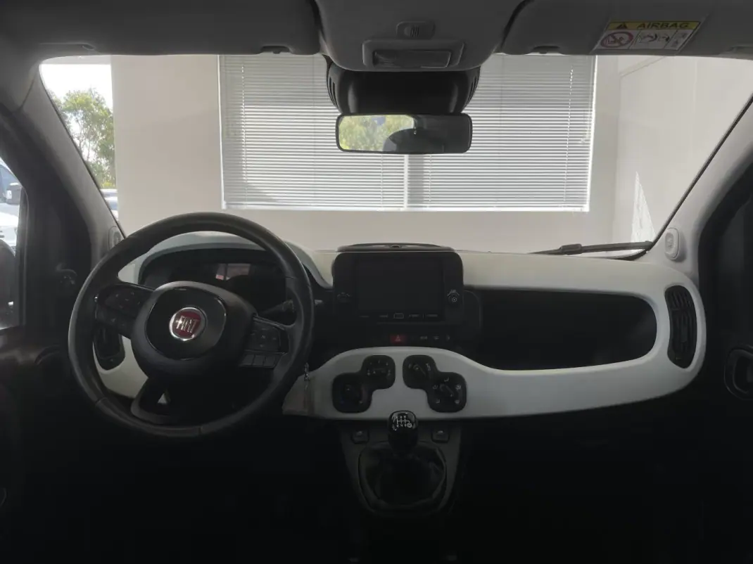 Fiat Panda 2025 - 17750 EUR, 14799 km - AUTO.MOTO.pt - 14799km - foto 2 de 13