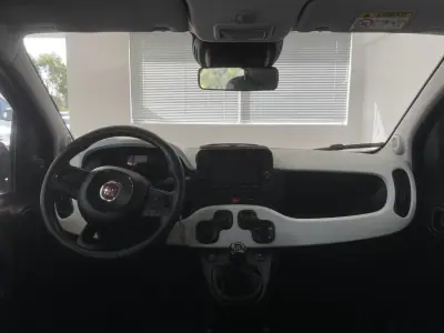 Fiat Panda 2025 - 17750 EUR, 14799 km - AUTO.MOTO.pt - 14799km - foto 2 de 13