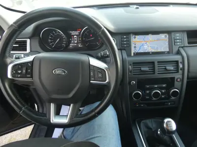 Land Rover Discovery Sport 2016 - 18750 EUR, 220000 km - AUTO.MOTO.pt - 220000km - foto 20 de 30