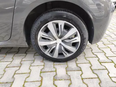 Peugeot 208 2023 - 17900 EUR, 91000 km - AUTO.MOTO.pt - 91000km - foto 6 de 11