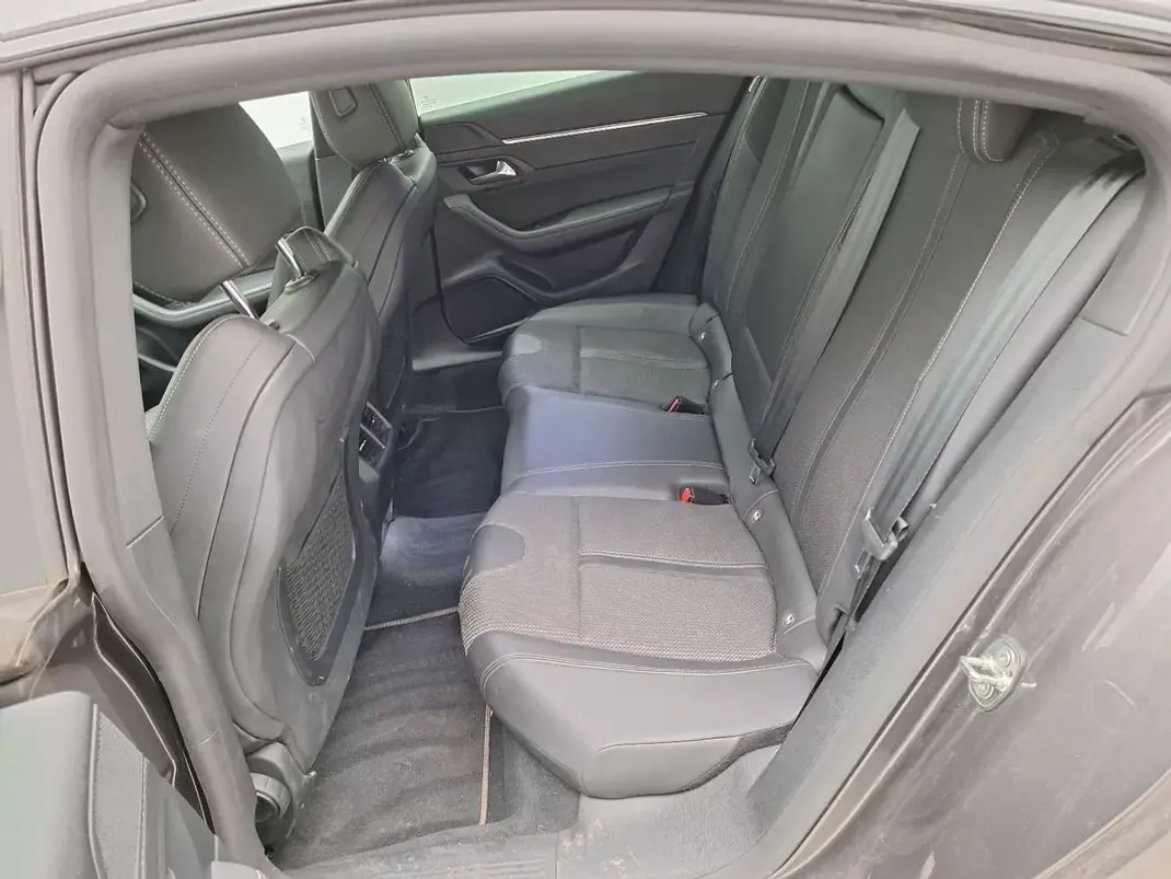 Peugeot 508 2022 - 23750 EUR, 78378 km - AUTO.MOTO.pt - 78378km - foto 8 de 9