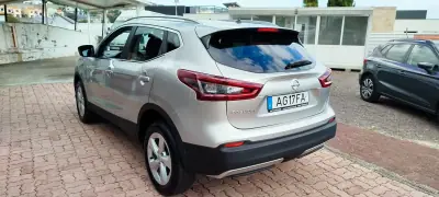 Nissan Qashqai 2021 - 23900 EUR, 67251 km - 67251km - foto 4 de 12