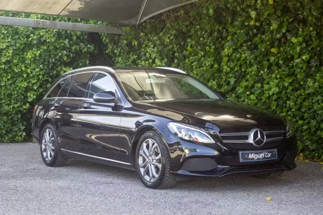 Mercedes-Benz C 220 2017 - 23900 EUR, 125000 km - AUTO.MOTO.pt - 125000km - foto 1 de 16