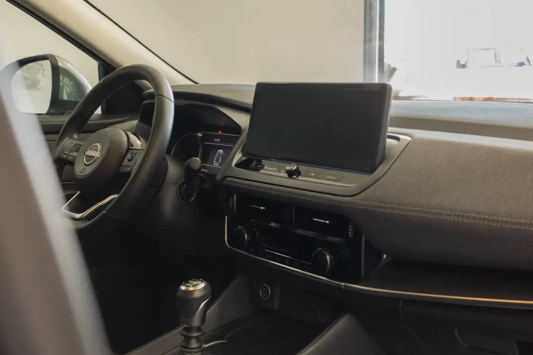 Nissan Qashqai 2025 - 27000 EUR, 21470 km - AUTO.MOTO.pt - 21470km - foto 7 de 13