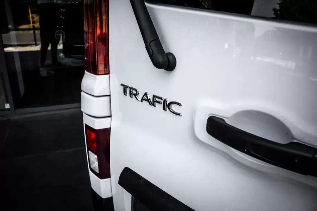 Renault Trafic 2020 - 28990 EUR, 126359 km - AUTO.MOTO.pt - 126359km - foto 9 de 41