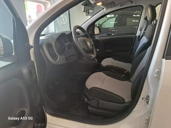 Fiat Panda 2019 - 8990 EUR, 63238 km - AUTO.MOTO.pt - 63238km - foto 6 de 13