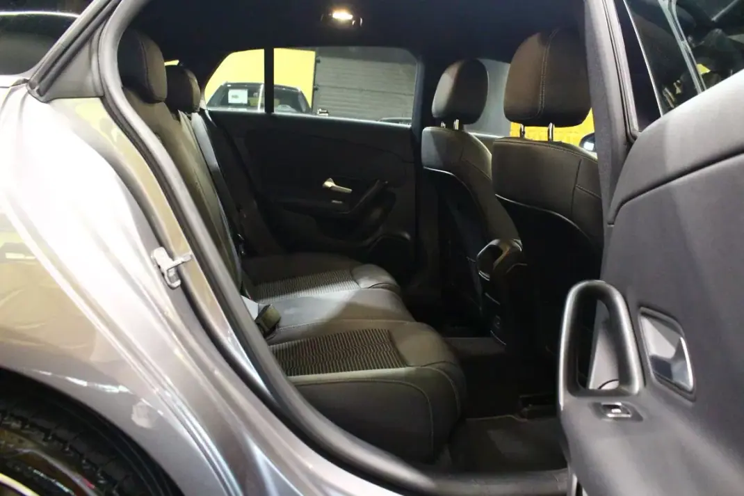 Mercedes-Benz CLA 250 2022 - 28900 EUR, 99000 km - AUTO.MOTO.pt - 99000km - foto 16 de 32