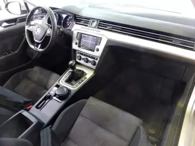 Volkswagen Passat Variant 2015 — foto 4 de 13