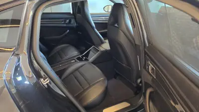 Porsche Panamera 2016 - 62500 EUR, 186989 km - AUTO.MOTO.pt - 186989km - foto 61 de 69