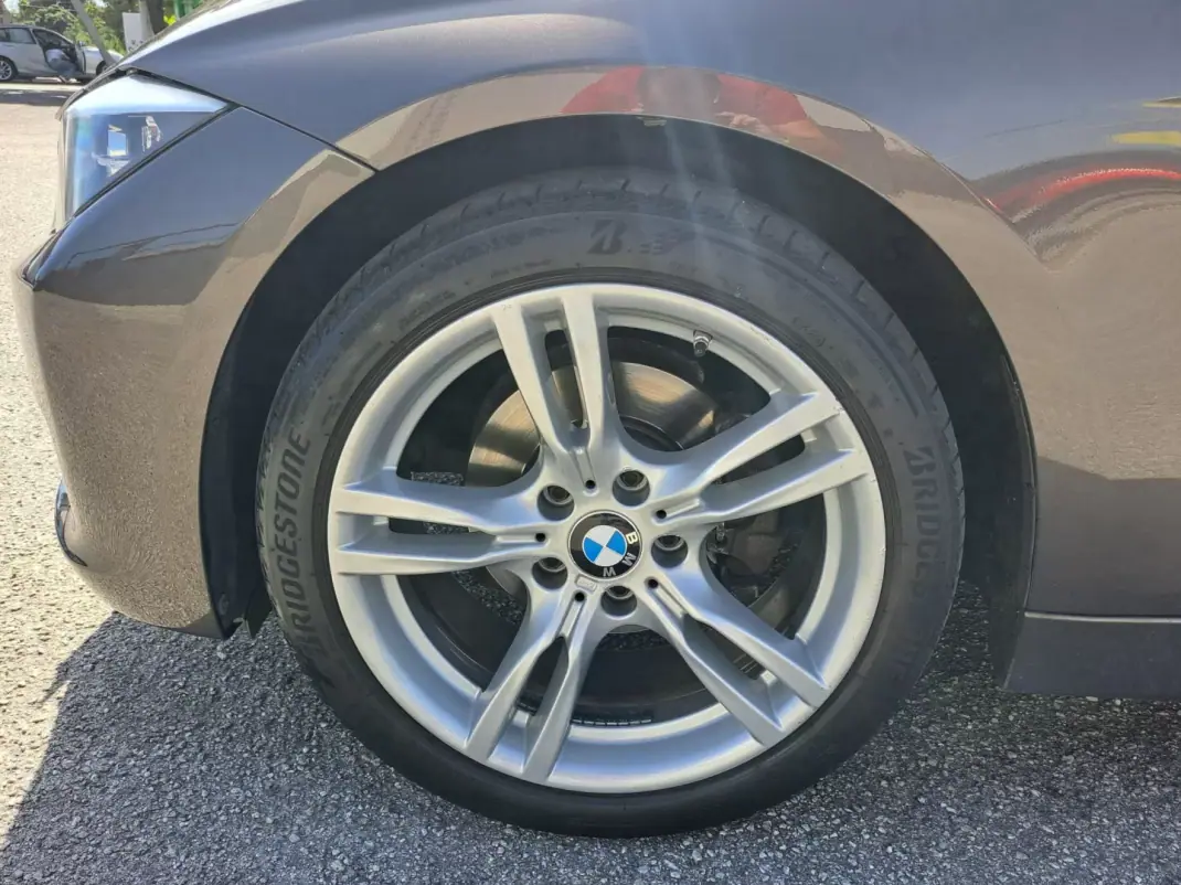 BMW 316 2014 - 12500 EUR, 242064 km - AUTO.MOTO.pt - 242064km - foto 11 de 48