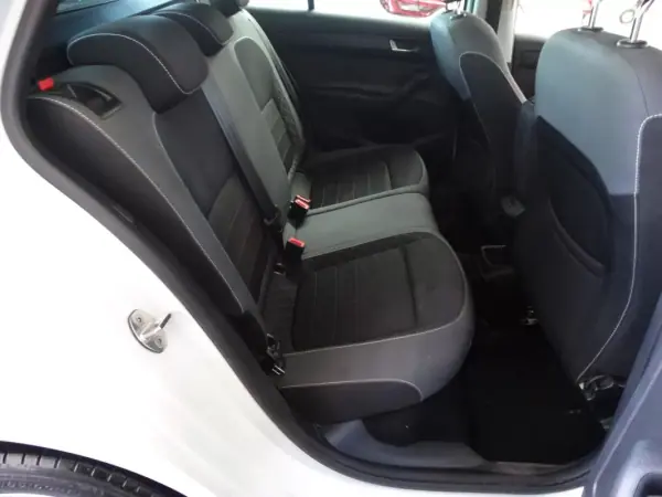 Skoda Fabia Break 2022 - 14500 EUR, 55406 km - AUTO.MOTO.pt - 55406km - foto 9 de 18