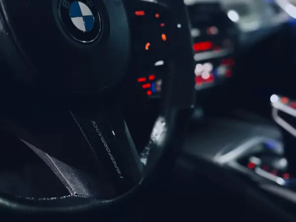 BMW M5 2019 - 98990 EUR, 87942 km - AUTO.MOTO.pt - 87942km - foto 13 de 41