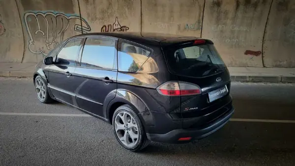 Ford S-Max 2007 - 7950 EUR, 380000 km - AUTO.MOTO.pt - 380000km - foto 18 de 23