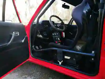Ford Escort 1976 - 27900 EUR, 125000 km - AUTO.MOTO.pt - 125000km - foto 8 de 15