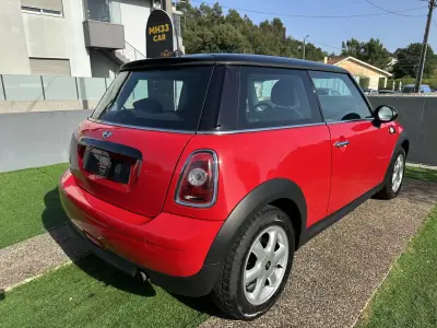 MINI 3 Portas 2010 - 5900 EUR, 200000 km - AUTO.MOTO.pt - 200000km - foto 9 de 51