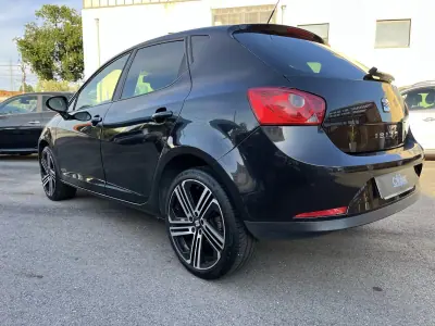 SEAT Ibiza 2011 - 6450 EUR, 240000 km - AUTO.MOTO.pt - 240000km - foto 44 de 45