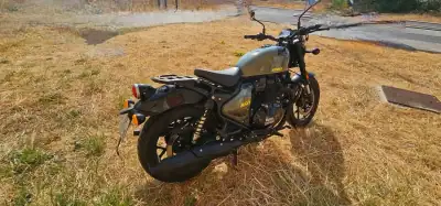 Royal Enfield Shotgum 2024 - 5999 EUR, 5200 km - AUTO.MOTO.pt - 5200km - foto 23 de 33