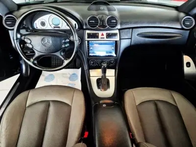 Mercedes-Benz CLK 220 2008 - 13900 EUR, 183000 km - AUTO.MOTO.pt - 183000km - foto 4 de 9