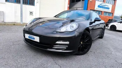 Porsche Panamera 2011 - 26900 EUR, 193000 km - AUTO.MOTO.pt - 193000km - foto 17 de 21