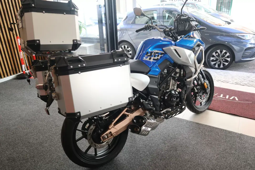 2026 - 4250 EUR, 1 km - AUTO.MOTO.pt - 1km - foto 3 de 14