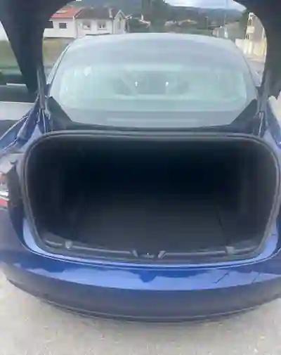 Tesla Model 3 2020 - 12400 EUR, 125999 km - AUTO.MOTO.pt - 125999km - foto 6 de 6