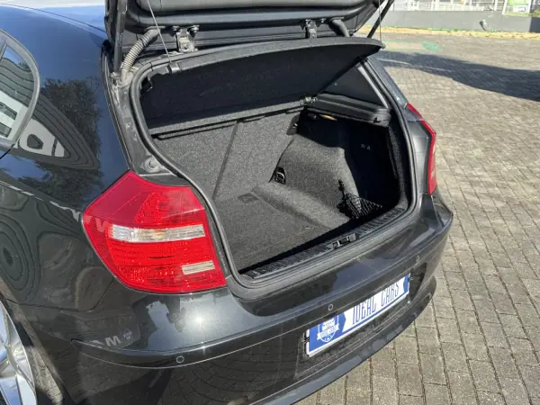 BMW 118 2010 - 11950 EUR, 215000 km - AUTO.MOTO.pt - 215000km - foto 24 de 24