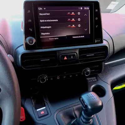 Opel COMBO 2022 - 15900 EUR, 82827 km - AUTO.MOTO.pt - 82827km - foto 16 de 20