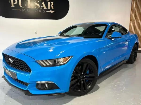 Ford Mustang 2017 - 45900 EUR, 24000 km - AUTO.MOTO.pt - 24000km - foto 2 de 12