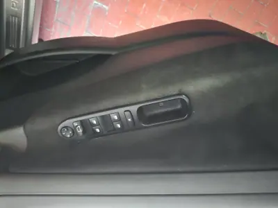 Peugeot 207 2012 - 5950 EUR, 103487 km - AUTO.MOTO.pt - 103487km - foto 8 de 20