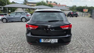SEAT Leon ST 2015 - 13590 EUR, 95000 km - AUTO.MOTO.pt - 95000km - foto 5 de 23