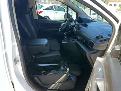 Peugeot Partner 2021 - 11400 EUR, 148000 km - 148000km - foto 24 de 32