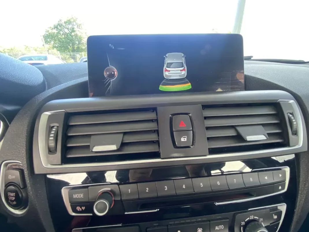 BMW 116 2016 - 14990 EUR, 178431 km - AUTO.MOTO.pt - 178431km - foto 9 de 12