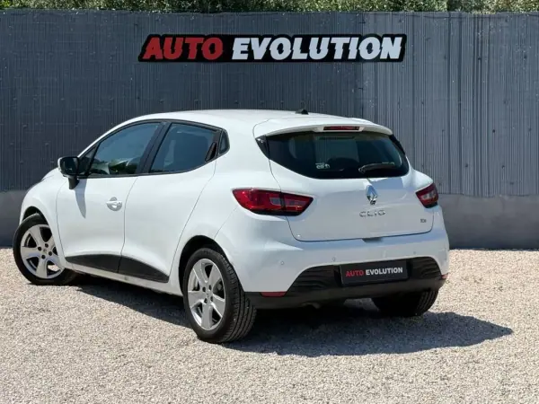 Renault Clio 2013 - 8450 EUR, 149900 km - AUTO.MOTO.pt - 149900km - foto 5 de 6