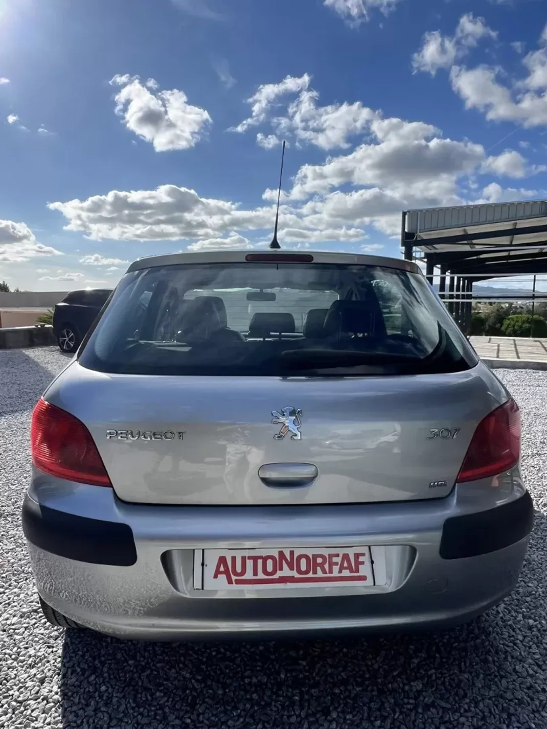 Peugeot 307 2002 - 5000 EUR, 234389 km - AUTO.MOTO.pt - 234389km - foto 4 de 9