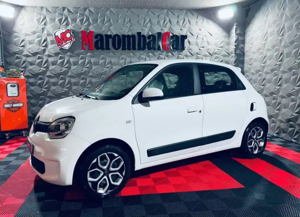 Renault Twingo 2020 - 11990 EUR, 60657 km - AUTO.MOTO.pt - 60657km - foto 17 de 25
