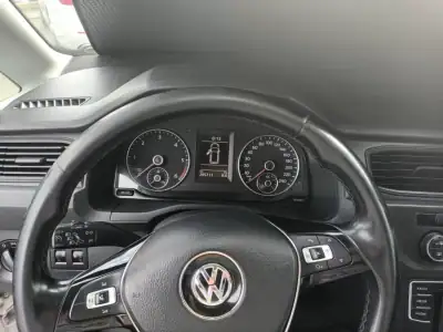 Volkswagen Caddy 2016 - 10947 EUR, 205710 km - AUTO.MOTO.pt - 205710km - foto 5 de 6