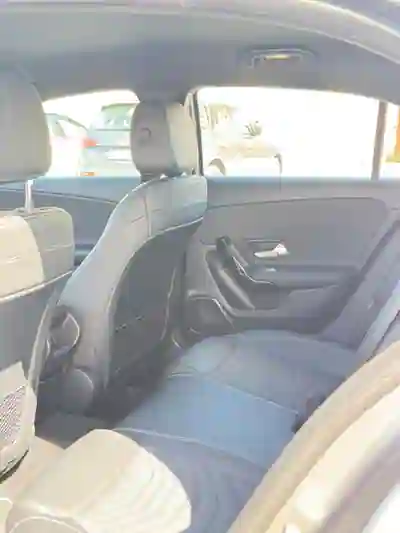 Mercedes-Benz A 180 2020 - 23900 EUR, 43000 km - 43000km - foto 11 de 13