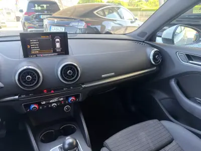 Audi A3 Sportback 2018 - 18500 EUR, 135000 km - AUTO.MOTO.pt - 135000km - foto 21 de 23
