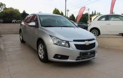 Chevrolet Cruze 2010 - 7450 EUR, 120000 km - AUTO.MOTO.pt - 120000km - foto 3 de 20