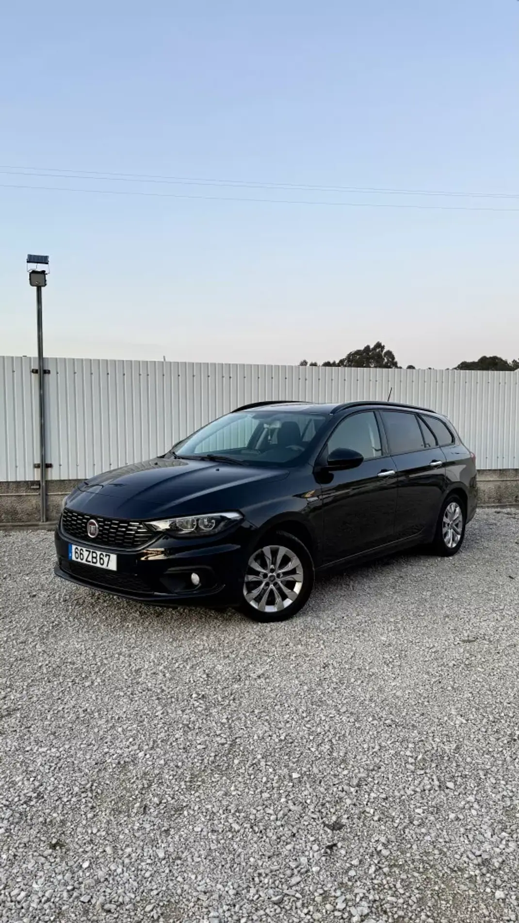 Fiat Tipo Station Wagon 2019 - 12900 EUR, 137000 km - AUTO.MOTO.pt - 137000km - foto 18 de 43
