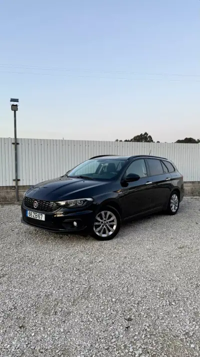 Fiat Tipo Station Wagon 2019 - 12900 EUR, 137000 km - AUTO.MOTO.pt - 137000km - foto 18 de 43