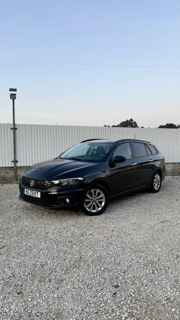 Fiat Tipo Station Wagon 2019 - 12750 EUR, 137000 km - AUTO.MOTO.pt - 137000km - foto 18 de 43