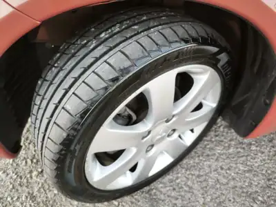 Mitsubishi Colt 2007 - 8950 EUR, 22671 km - AUTO.MOTO.pt - 22671km - foto 55 de 56
