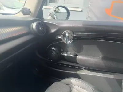 MINI 3 Portas 2016 - 16000 EUR, 232000 km - AUTO.MOTO.pt - 232000km - foto 33 de 46