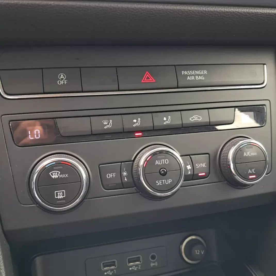 SEAT Ateca 2019 - 14250 EUR, 100000 km - 100000km - foto 12 de 14