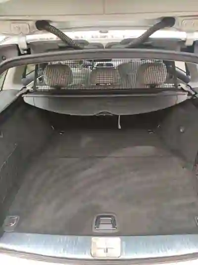 Mercedes-Benz C 200 2011 - 9250 EUR, 298500 km - AUTO.MOTO.pt - 298500km - foto 11 de 11